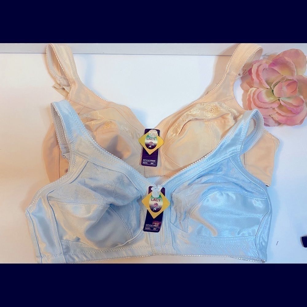 - 🌷Lacy assorted embroidery floral print Bra…